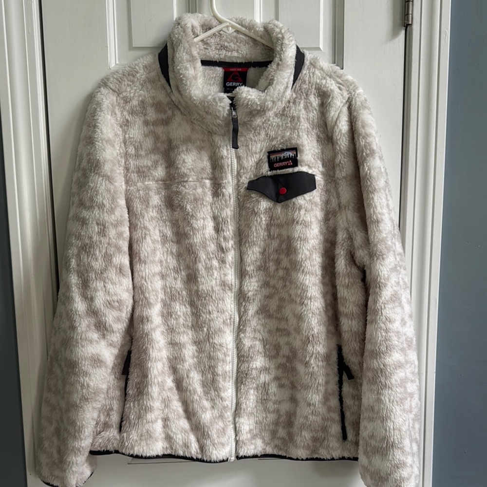 NWOT GERRY Cozy Fleece Zip-Up Jacket